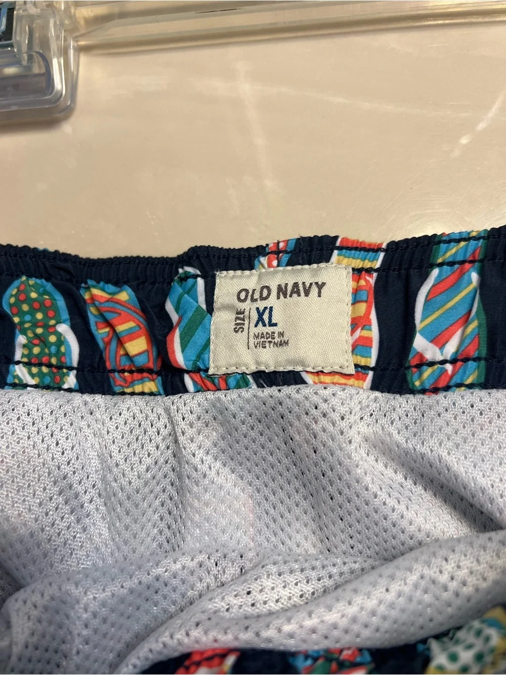 Old Navy swim trunks with pockets and drawstring size XL